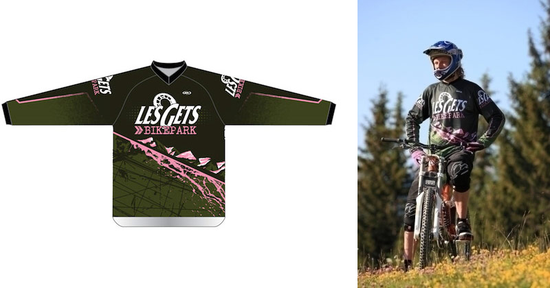 Cycliste sur un VTT avec le maillot Bikepark des Gets